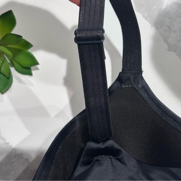 Bali 2 Elegant Black and Cream Women's Bra size 38DD - Picture 6 of 16